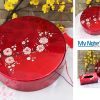 Bộ quà tặng Hộp mứt tết sơn mài tròn 5 ngăn vẽ đào nền đỏ