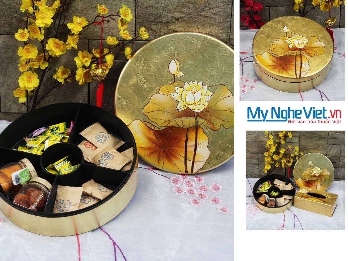 Bộ quà tặng Hộp mứt tết sơn mài tròn 5 ngăn vẽ sen dát lá vàng