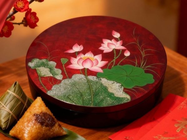 Hộp Mứt Tết Sơn Mài Sen Hồng Thanh Khiết 5 Ngăn Dát Lá Vàng