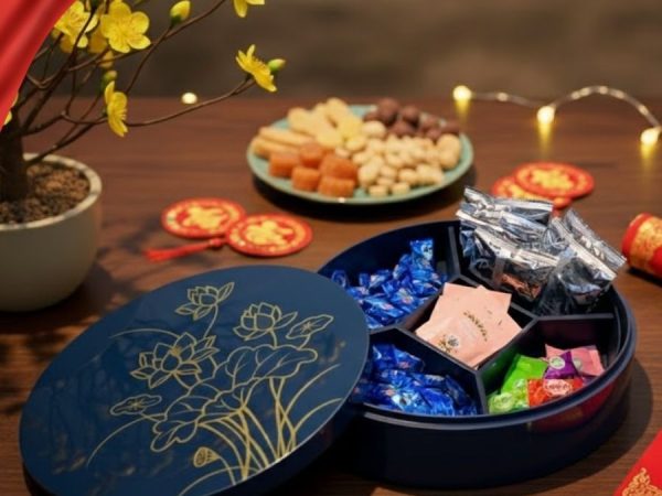 Hộp Mứt Tết Sơn Mài Tịnh Sen Vàng 5 Ngăn Nền Xanh