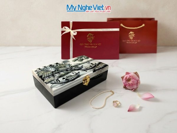 Hộp trang sức sơn mài đồng quê