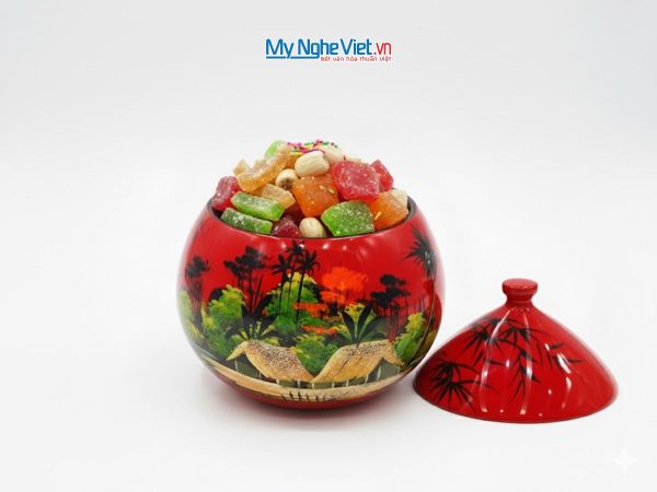 Hũ mận sơn mài đựng mứt vẽ cảnh đồng quê