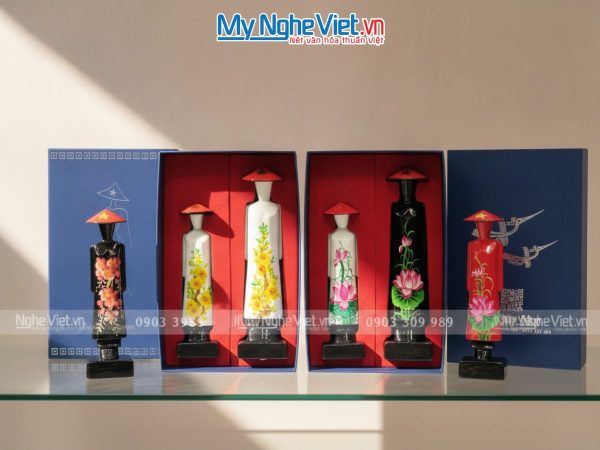 Tượng sơn mài cô gái áo dài Miss Việt Nam