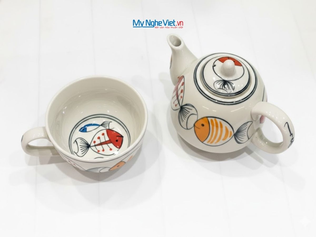 Bình Trà Độc Ẩm Gốm Bát Tràng Họa Tiết Cá Đàn Lớn