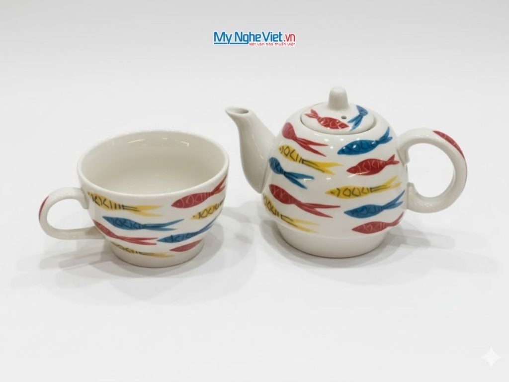 Bình Trà Độc Ẩm Gốm Bát Tràng Họa Tiết Cá Đàn Nhỏ