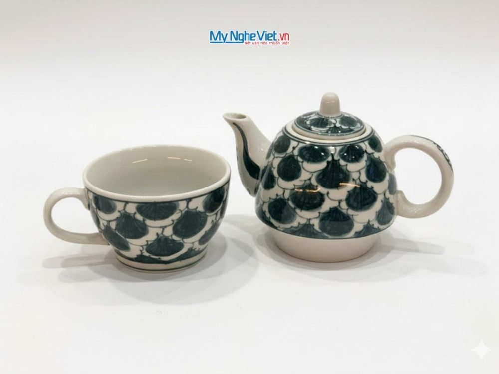 Bình Trà Độc Ẩm Gốm Bát Tràng Họa Tiết Cổ Điển