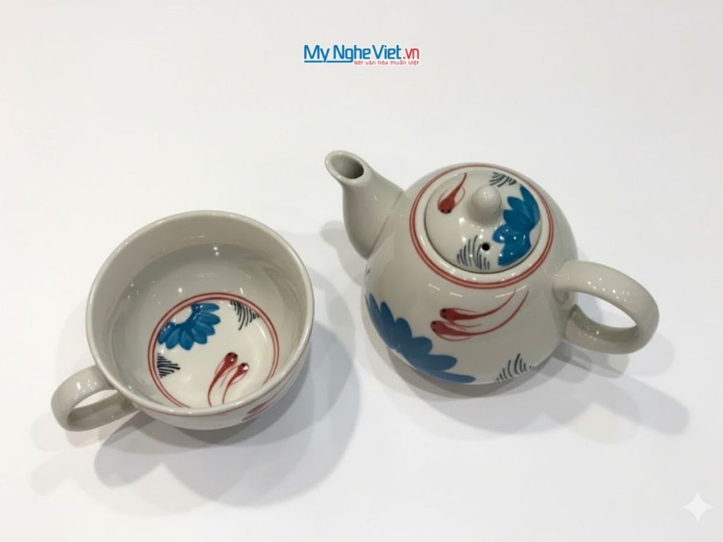 Bình Trà Độc Ẩm Gốm Bát Tràng Họa Tiết Cổ Điển