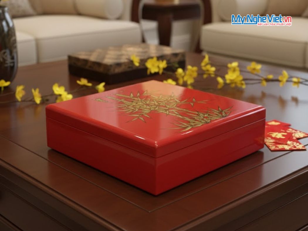 Hộp Mứt Tết Sơn Mài Vuông 4 Ngăn Lá Trúc Nền Đỏ