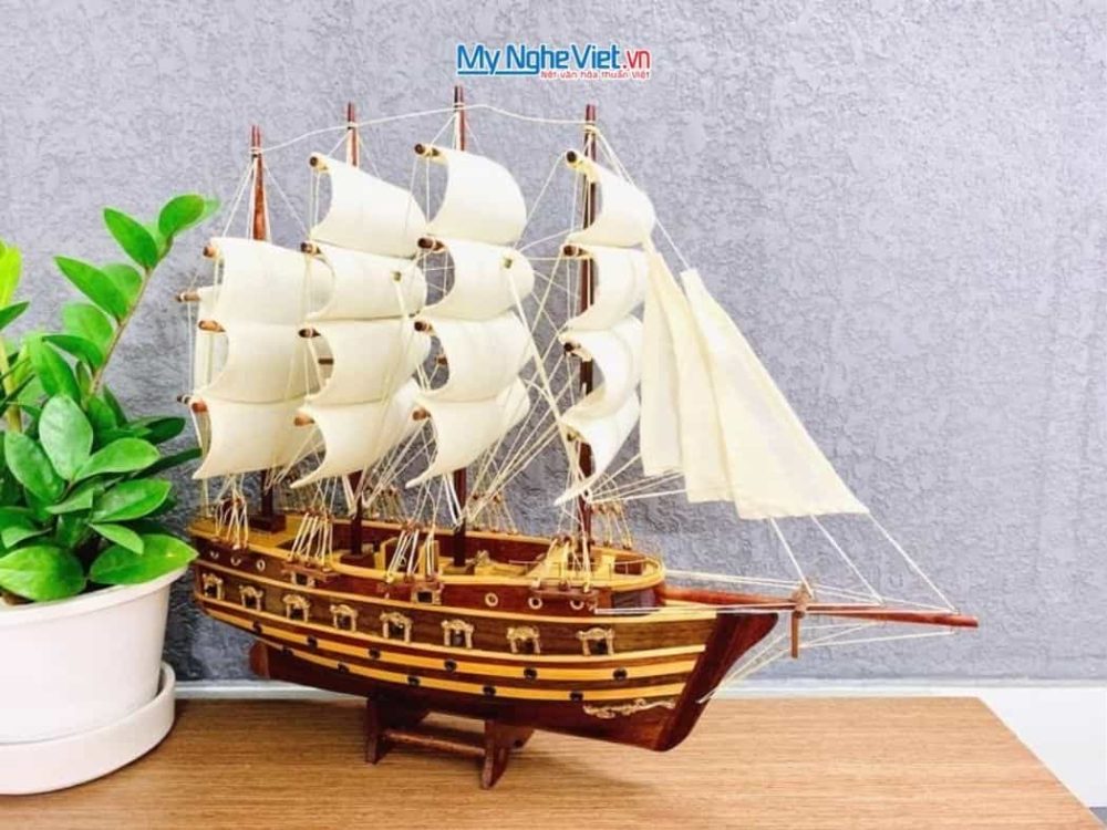 Mô hình thuyền buồm Jylland bằng gỗ buồm trắng