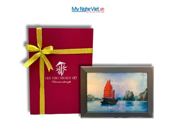 Tranh Sơn Mài Phong Cảnh Vịnh Hạ Long Dát Lá Bạc Và Hộp Quà Tặng Cao Cấp
