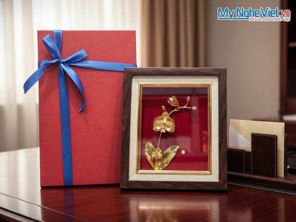 Tranh lan bằng đồng mạ vàng 24k (24x28) - MNVHD04