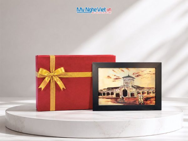 Tranh Sơn Mài Chợ Bến Thành Dát Vàng