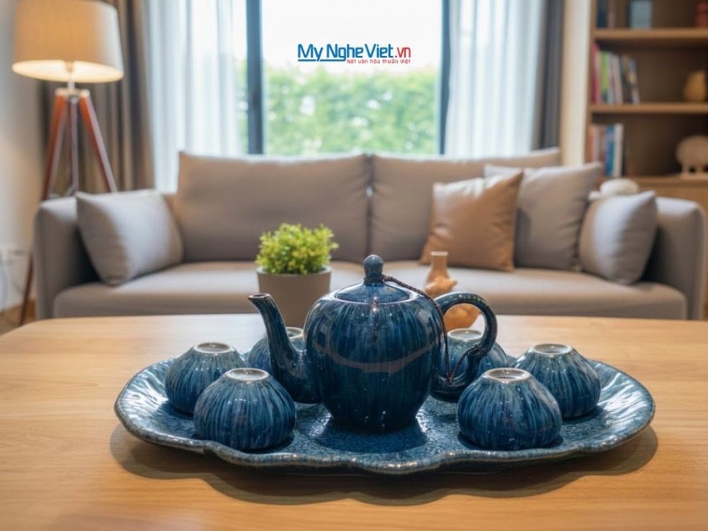 Bộ bình trà dáng đà điểu quai sứ men hỏa biến xanh lòng khay xếp