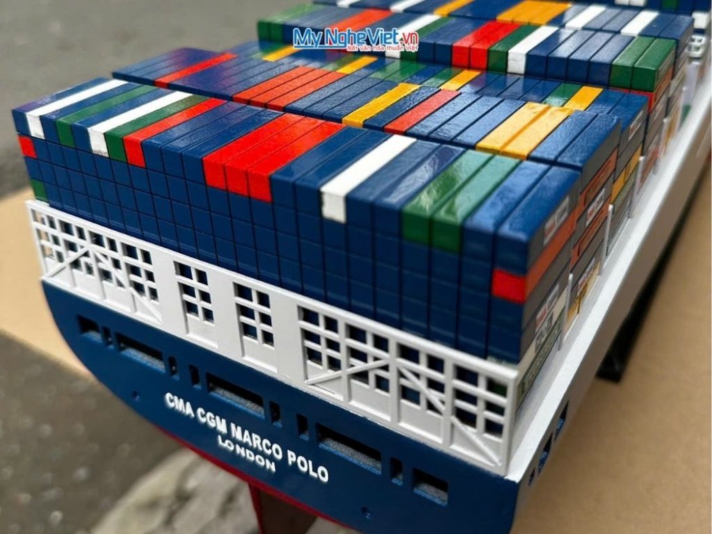 Mô Hình Tàu Container Gỗ Cao Cấp