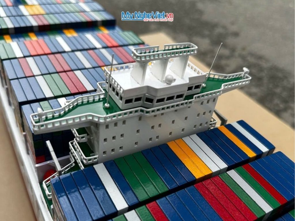 Mô Hình Tàu Container Gỗ Cao Cấp