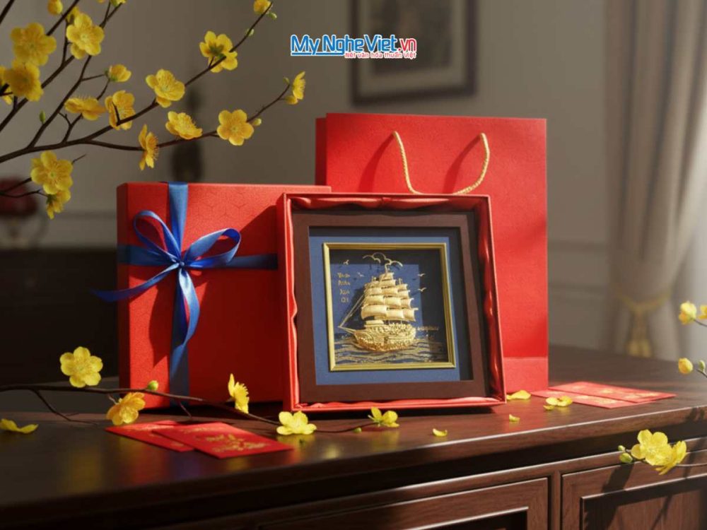 Tranh thuyền buồm dát vàng nền xanh để bàn 24k và Hộp xilot đỏ - MNVHD04.10