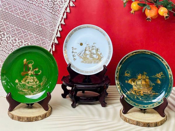 Tranh đĩa gốm Bát Tràng Viền kim nhiều mẫu MNV-VBT20.3 - Quà sang trọng