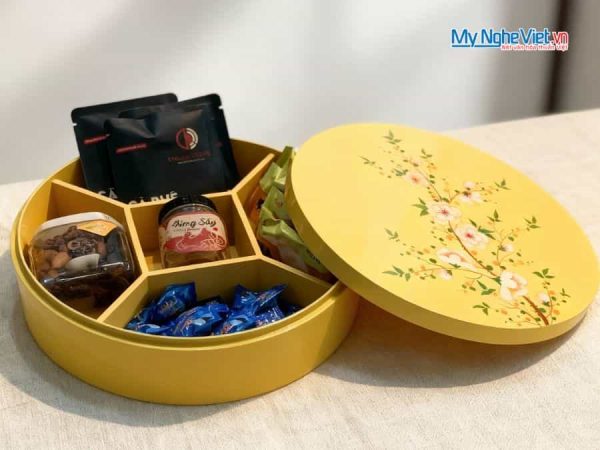 Hộp Mứt Tết Sơn Mài Vinh Hoa Phú Quý 5 Ngăn Màu Vàng