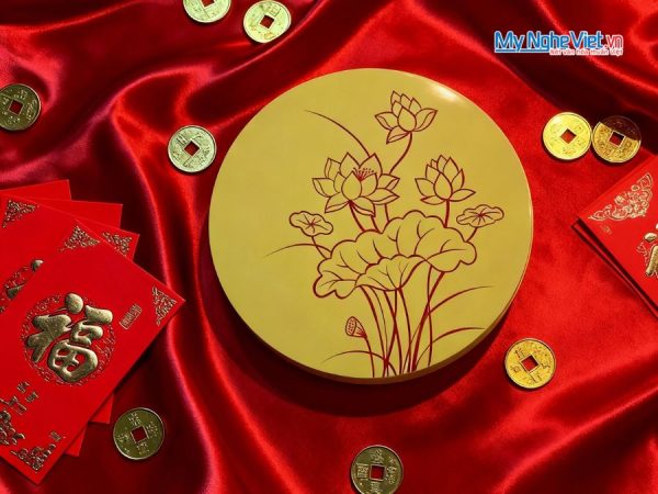 Hộp Mứt Tết Sơn Mài Liên Hoa Khai Xuân 5 Ngăn Màu Vàng