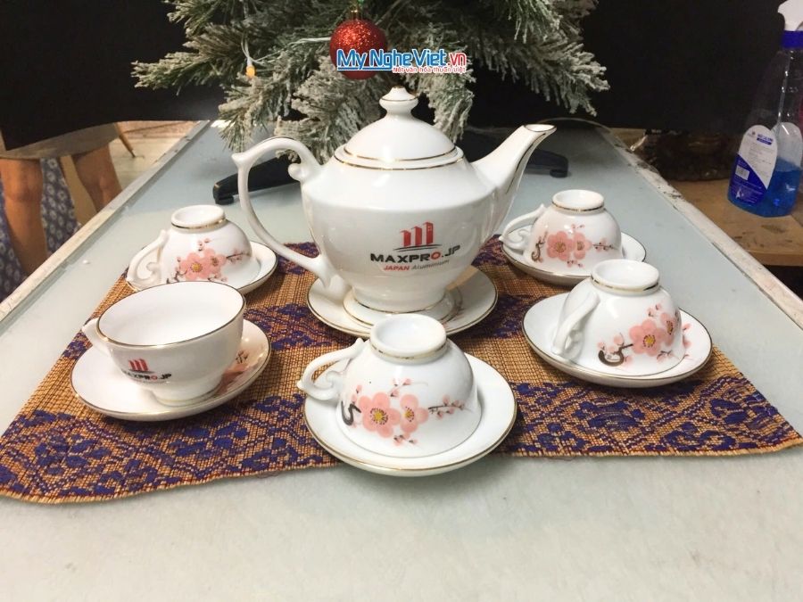 Bình trà in logo - Quà tặng cổ đông 2026