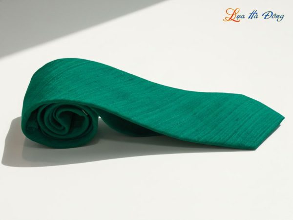 Cà vạt lụa đũi cao cấp màu xanh lá