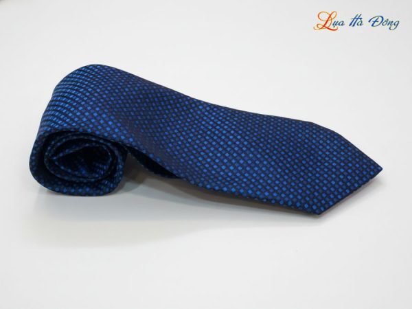 Cà vạt lụa tơ tằm họa tiết ô vuông xanh đậm
