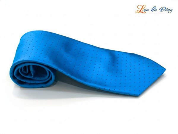 Cà vạt lụa tơ tằm họa tiết xanh chấm bi đen