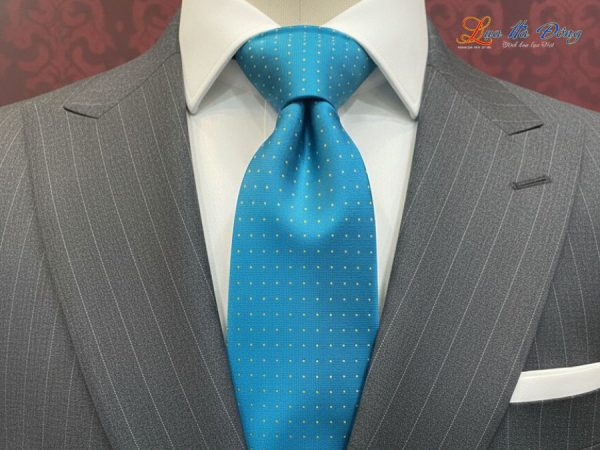 Cà vạt lụa tơ tằm họa tiết xanh chấm bi vàng