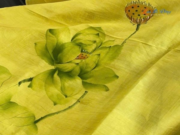 Khăn lụa tơ tằm 100% silk họa tiết hoa sen vẽ tay