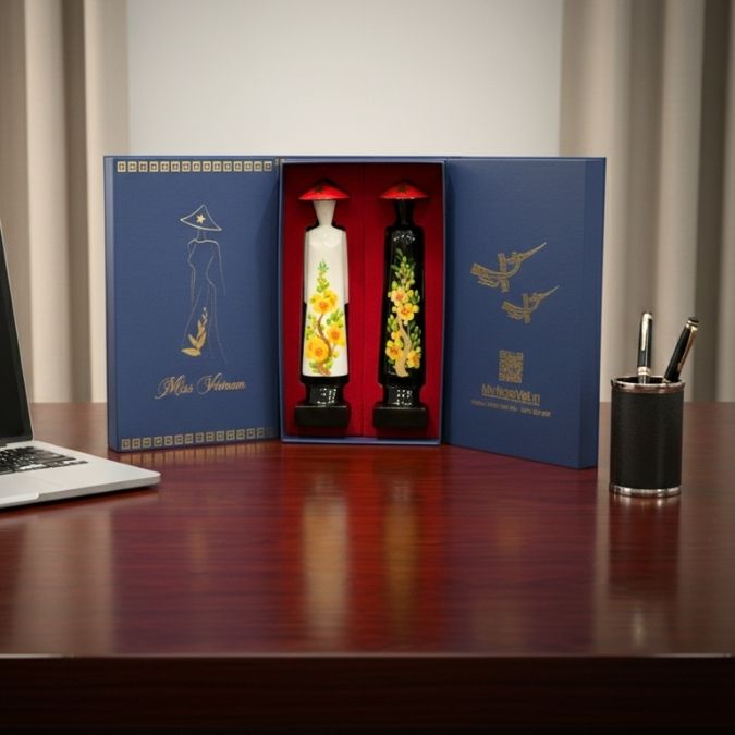 Tượng cô gái áo dài - Quà 8 tháng 3 doanh nghiệp