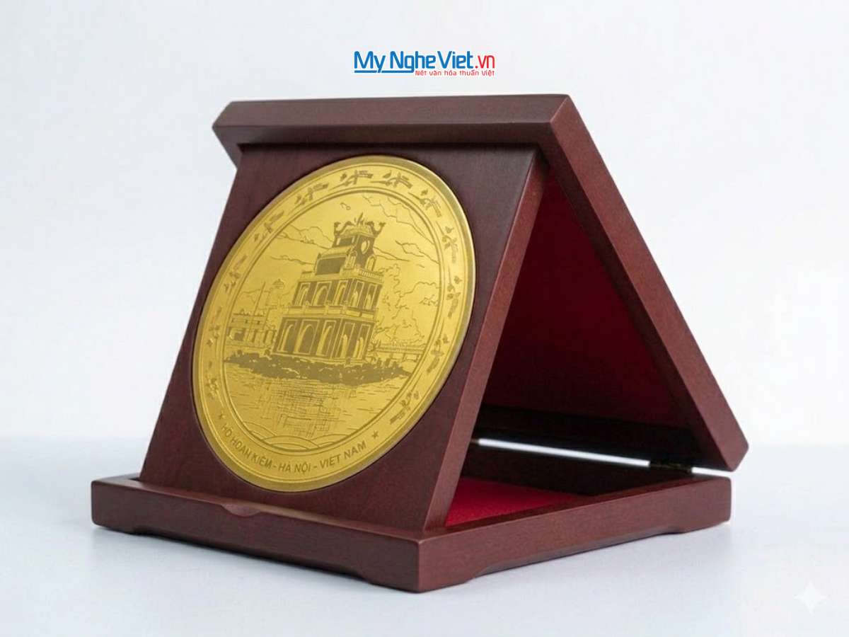 Đĩa trống đồng vuông Hồ Hoàn Kiếm D17cm