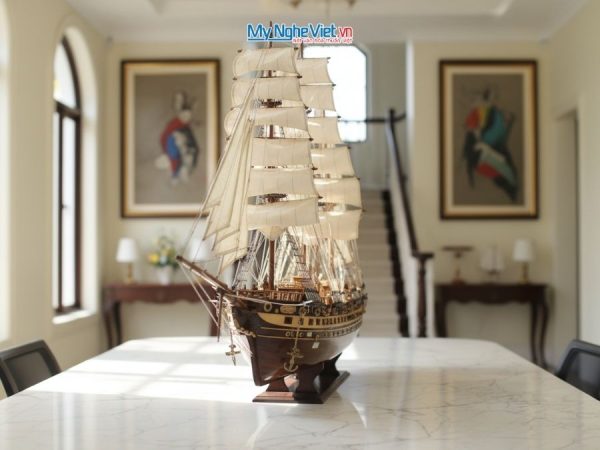 Mô hình thuyền buồm phong thủy France 2