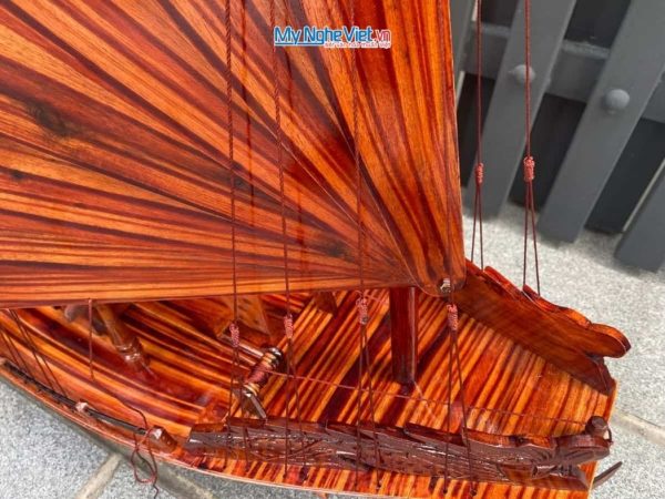 Mô Hình Thuyền Rồng Hạ Long Gỗ Tràm