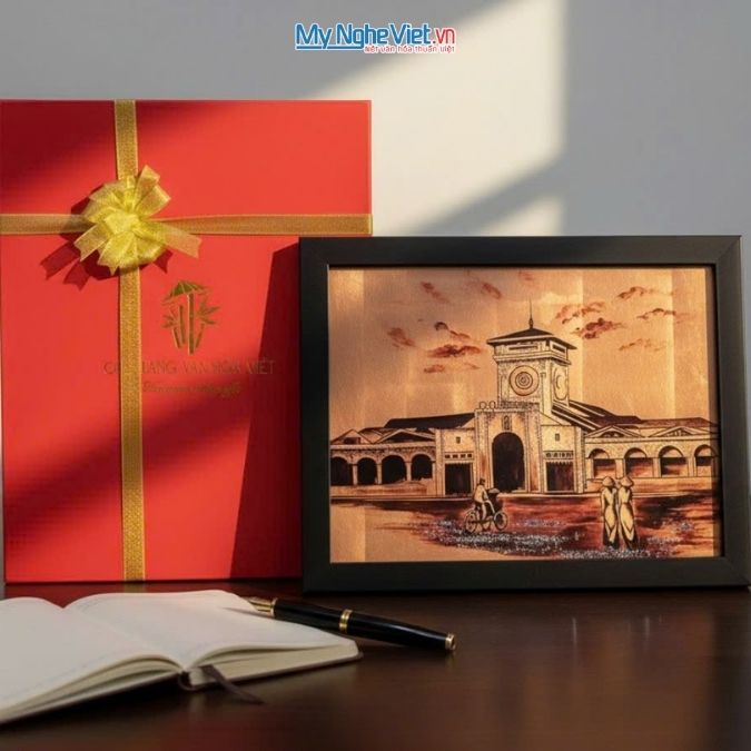 Tranh sơn mài dát lá vàng