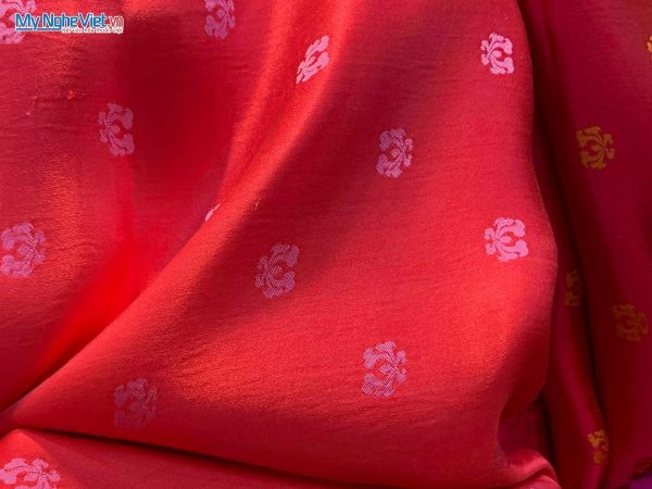 Vải lụa tơ tằm Hà Đông may áo dài