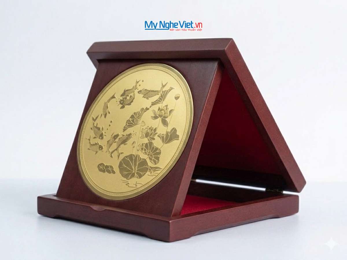 Đĩa trống đồng vuông Cá Sen D17cm