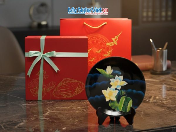 Tranh Đĩa Sơn Mài Hoa Sen Trắng