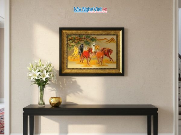 Tranh sơn mài mã đáo thành công đắp nổi nền vàng