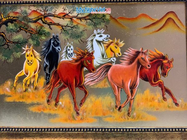 Tranh sơn mài mã đáo thành công đắp nổi nền vàng