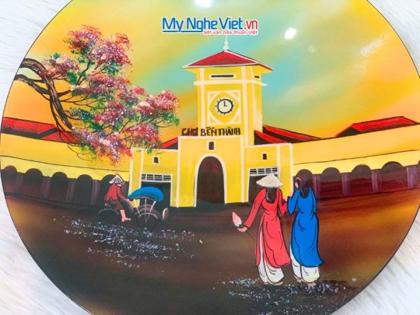Tranh đĩa sơn mài vẽ Chợ Bến Thành