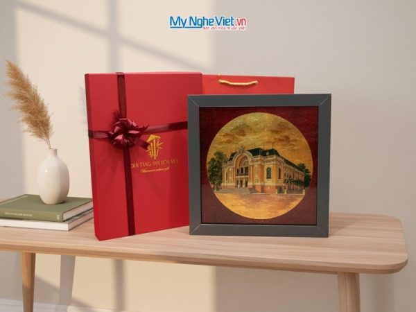 Tranh Sơn Mài Vẽ Nhà Hát Thành Phố Hồ Chí Minh