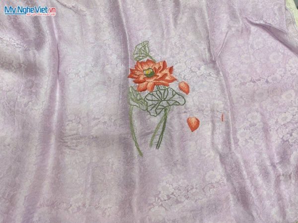 Khăn lụa tơ tằm thêu tay cao cấp