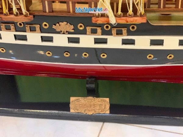 Mô hình thuyền buồm France II gỗ sơn đỏ
