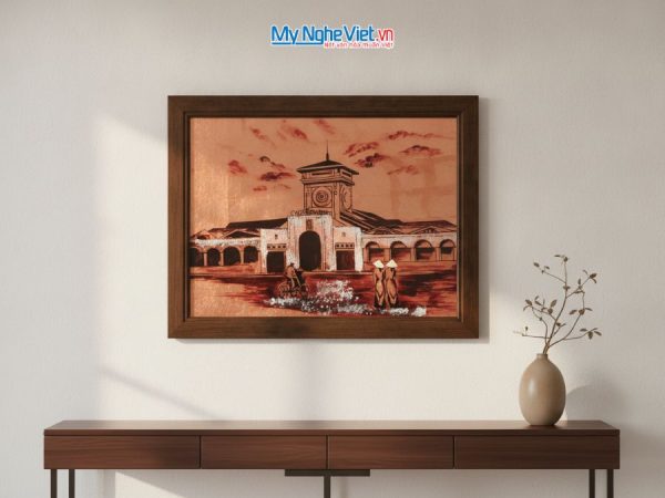Tranh sơn mài dát vàng vẽ chợ Bến Thành