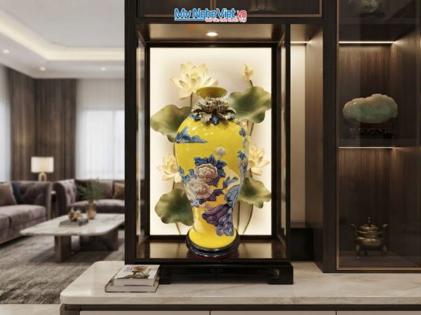 Bình Hút Tài Lộc Chim Công Men Vàng Đắp Nổi