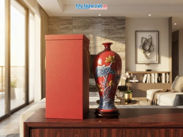 Bình Hút Tài Lộc Cá Chép Hoa Sen Men Đỏ Đắp Nổi