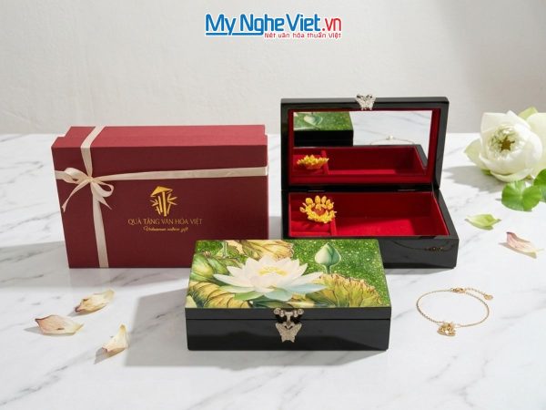 Hộp đựng trang sức sơn mài hoa sen