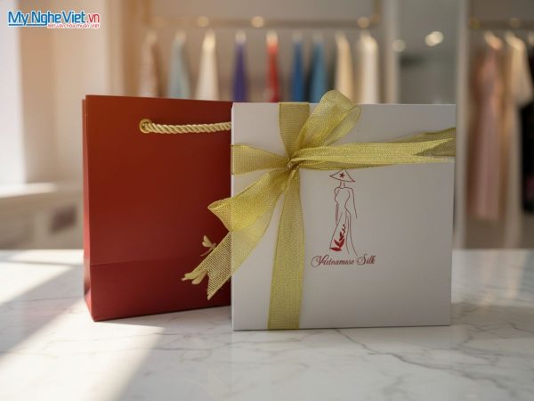 Hộp quà tặng khăn lụa cao cấp