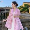 Khăn lụa tơ tằm vẽ tay chợ Bến Thành
