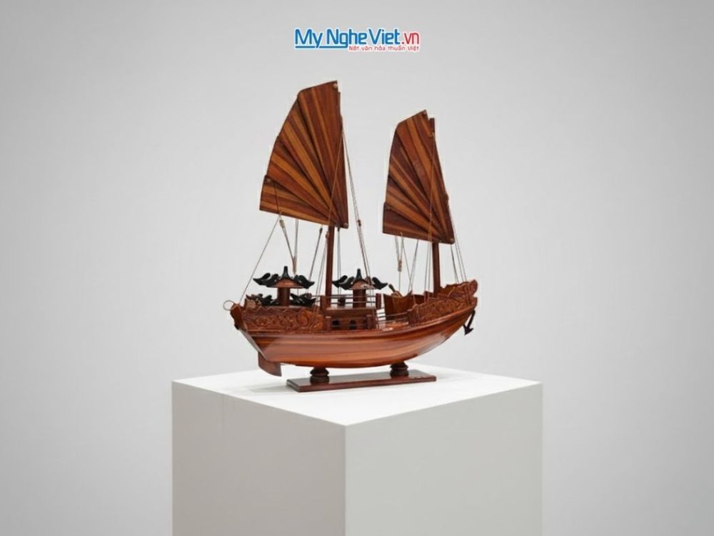 Mô Hình Thuyền Buồm Rồng Hạ Long Gỗ Cẩm Lai